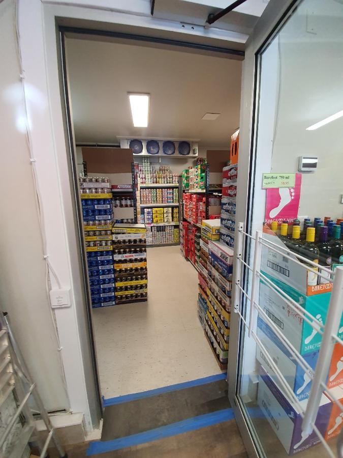 Sundre Motor Inn Dış mekan fotoğraf